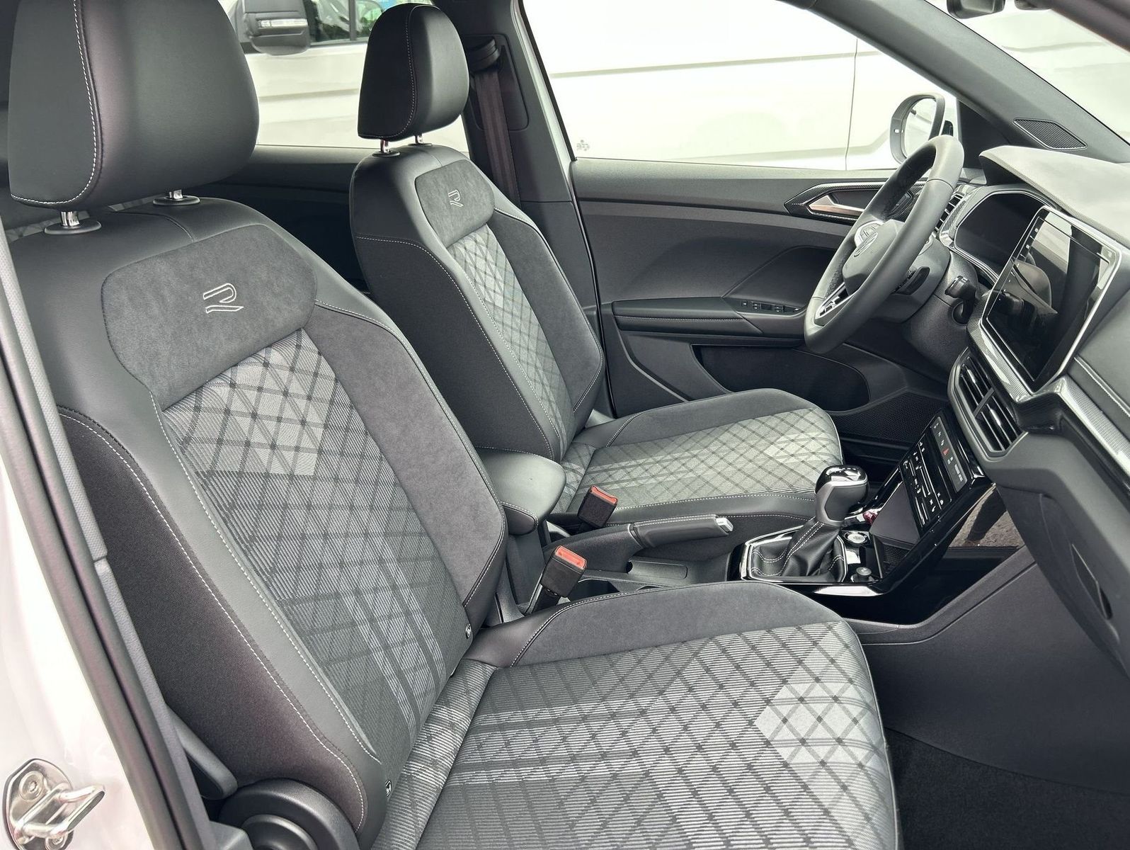 Volkswagen T-Cross - Bild 17