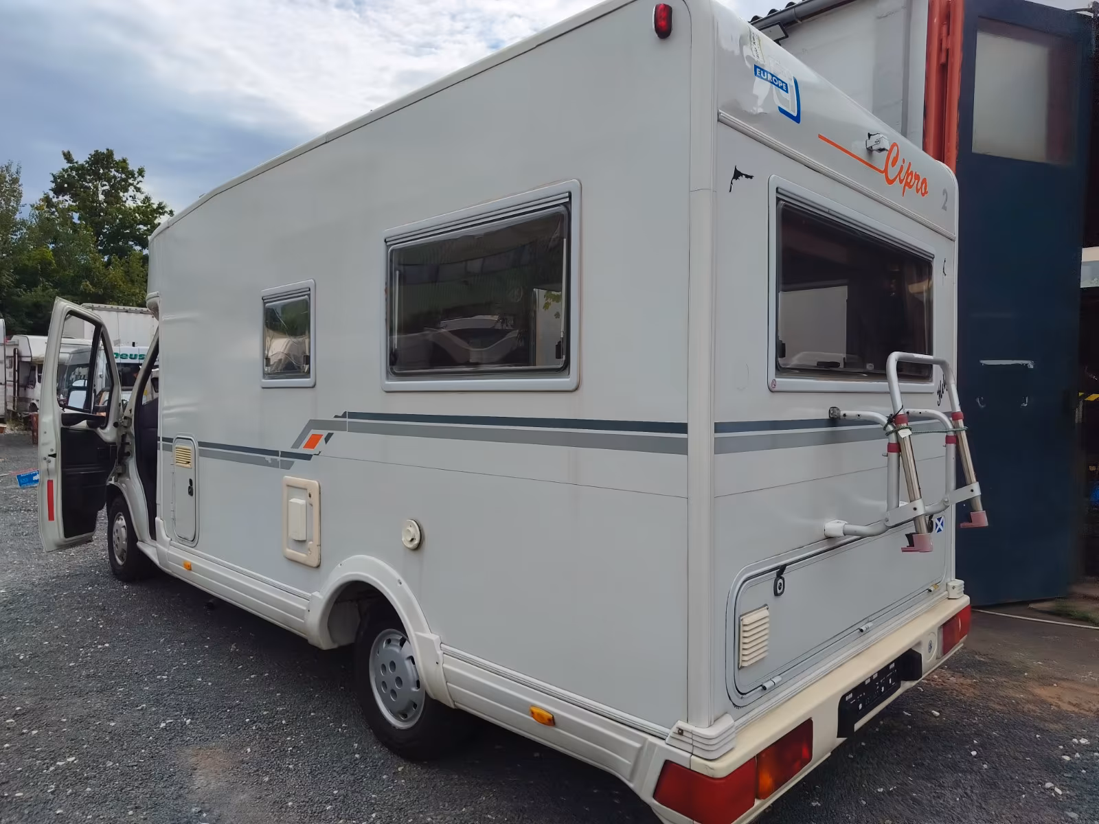 CI International Cipro/2,8/Klima/Solar/Tempomat/Einzellbett/TV