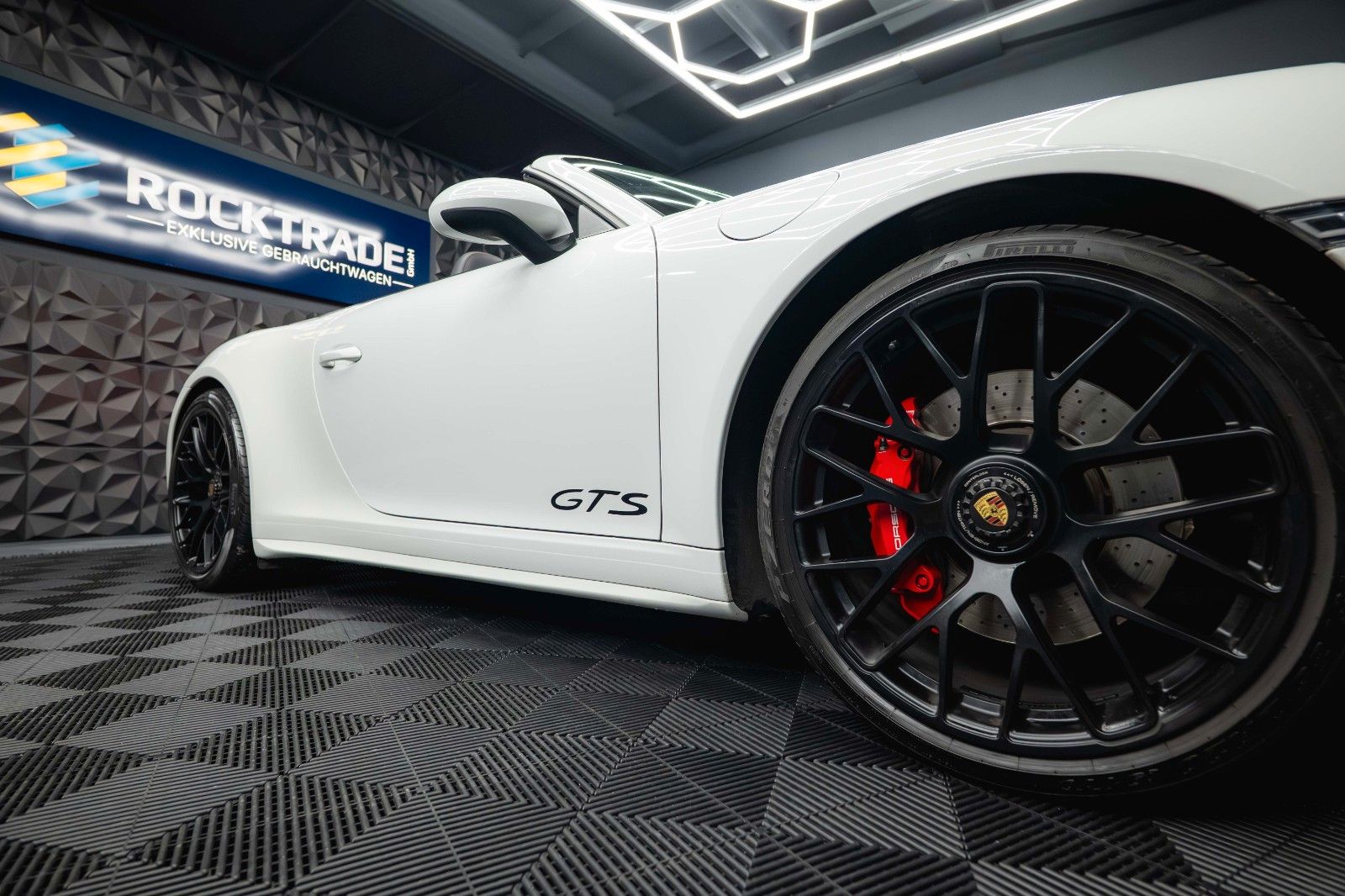 Fahrzeugabbildung Porsche 911 991.2 Carrera 4 GTS Cabrio *ACC*LED*111Check