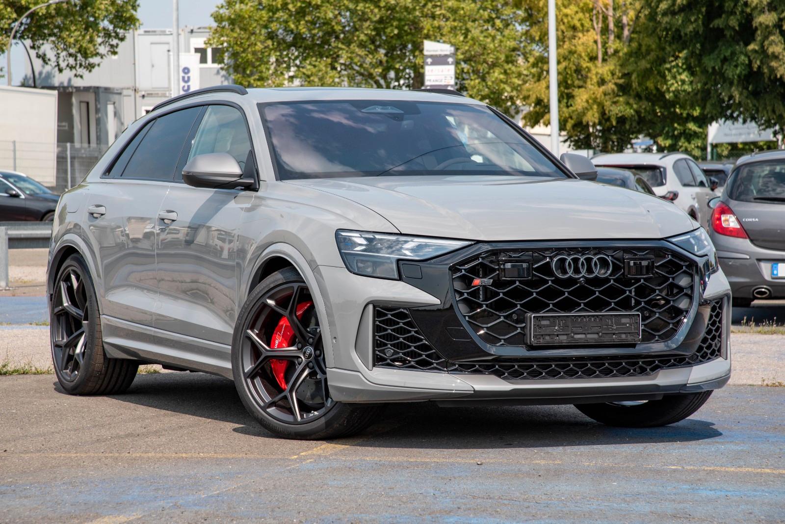 Audi RSQ8 PERFORMANCE*B&O 3D*CARBON*PHZ!*MATRIX*VOLL*