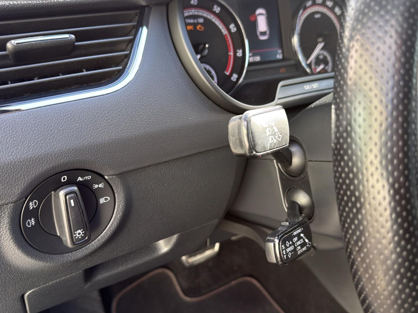 Fahrzeugabbildung SKODA Octavia Combi RS 245/ unfallfrei