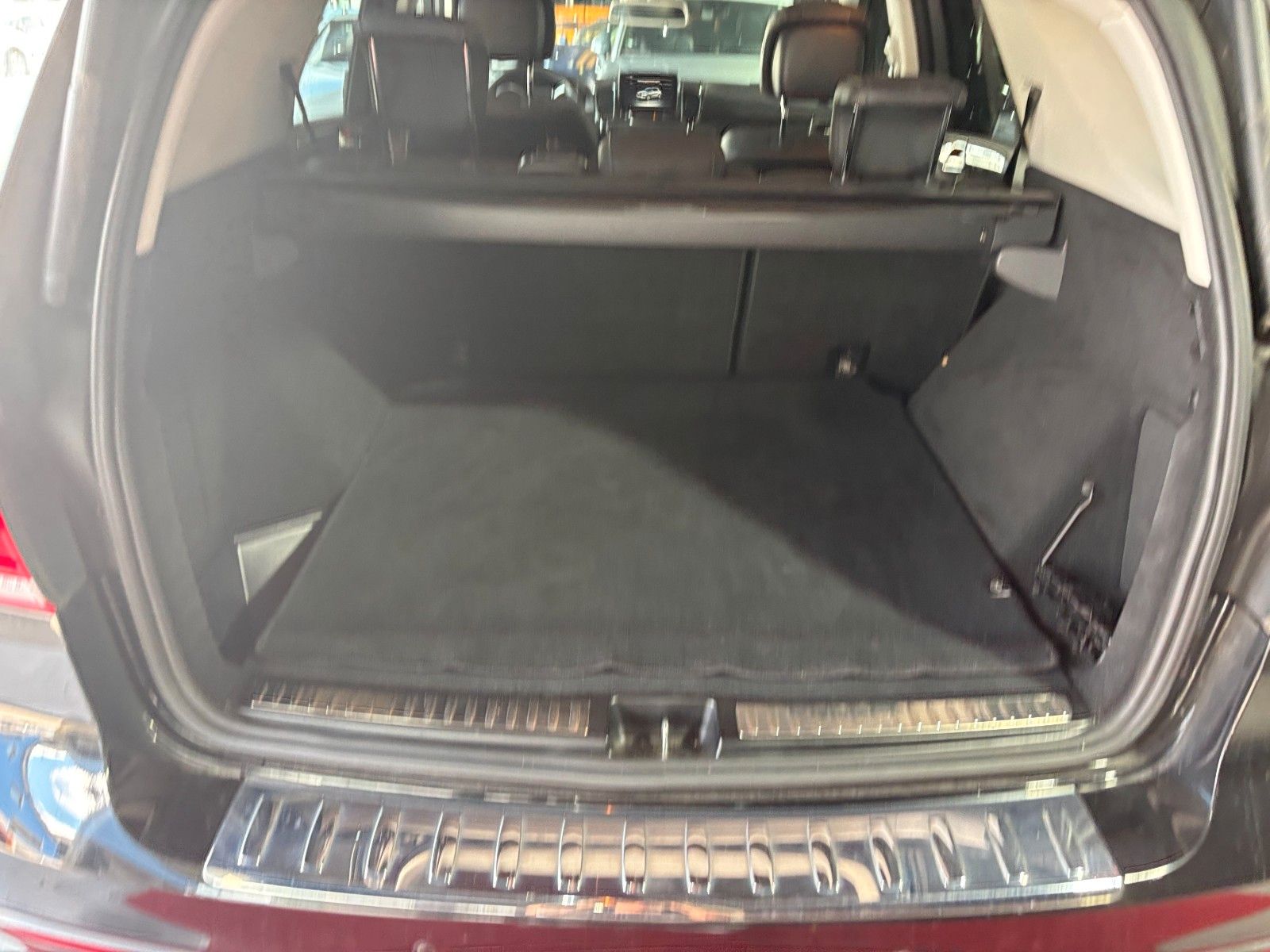 Fahrzeugabbildung Mercedes-Benz GLE 43 AMG 4Matic /PANO/MEMORY/360°/AMBIENTE