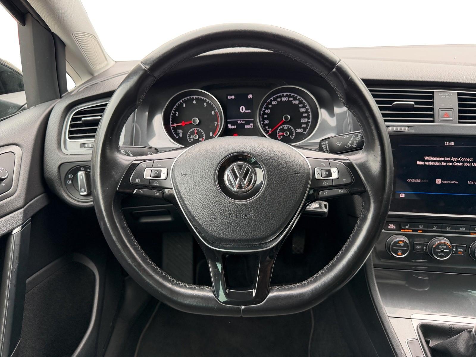 Volkswagen Golf VII Lim+Kamera+Carplay+AHK+