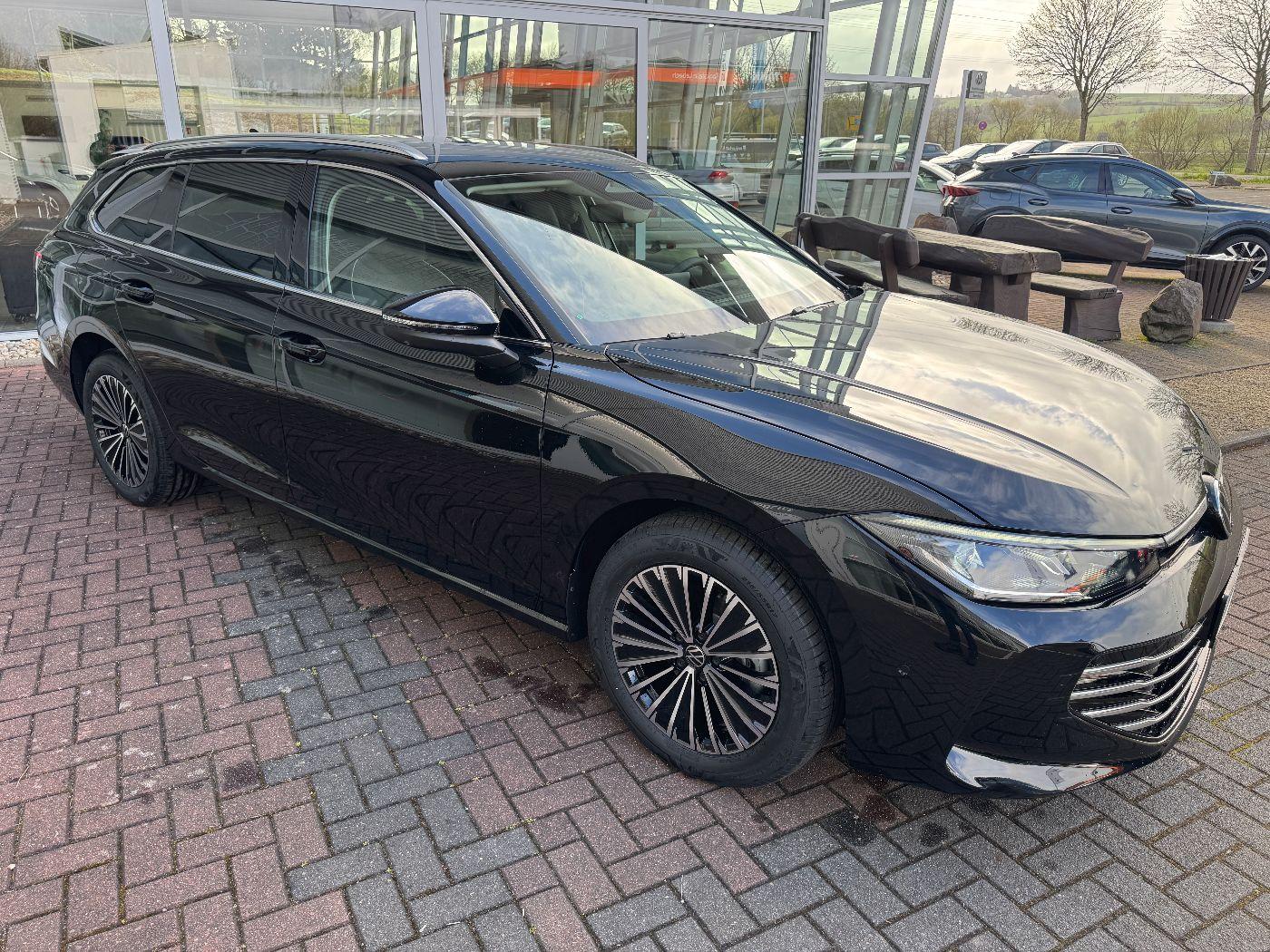 Volkswagen Passat Variant TDI Elegance AHK+Matrix+Hud+Navi