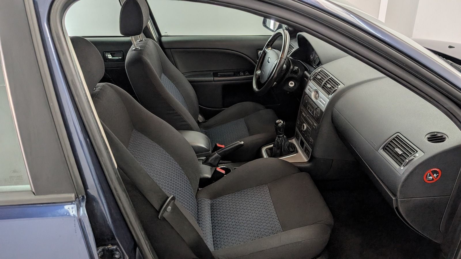 Fahrzeugabbildung Ford Mondeo Turnier 1.8 Ambiente