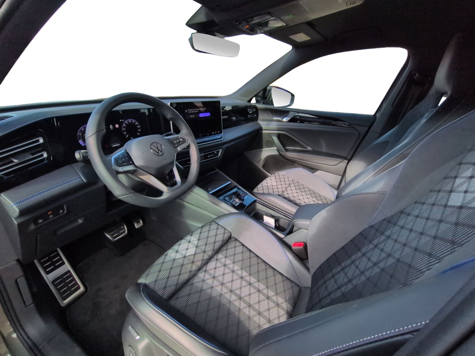 Tiguan R-Line 1.5 eTSI DSG AHK+RFK+