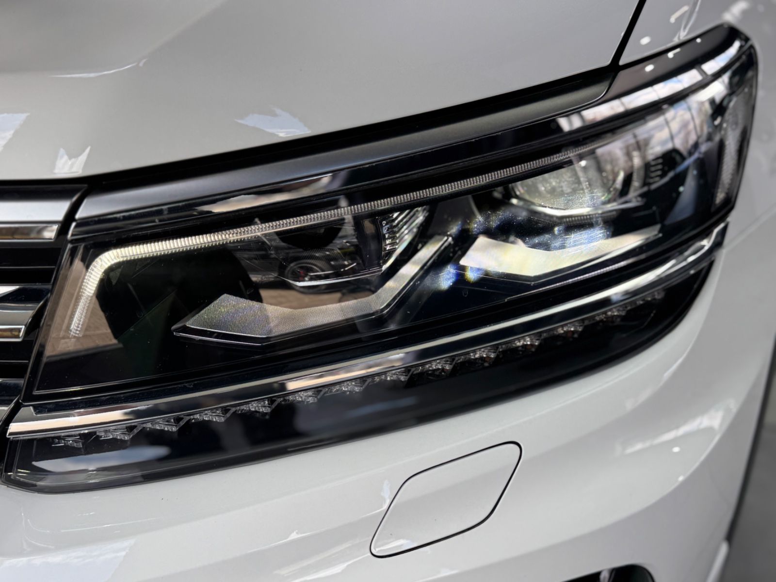 Fahrzeugabbildung Volkswagen Tiguan Allspace Highline 4Motion|R-LINE|PANO|AHK