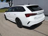 Skoda Octavia Kombi RS 2.0TSI Pano Matrix Area AHK Sou - mit Benzin-Antrieb: Panorama-Dach, Kombi