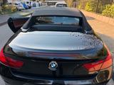 BMW 650i Cabrio -Vollausstattung, schöne Farbkombi - BMW 650