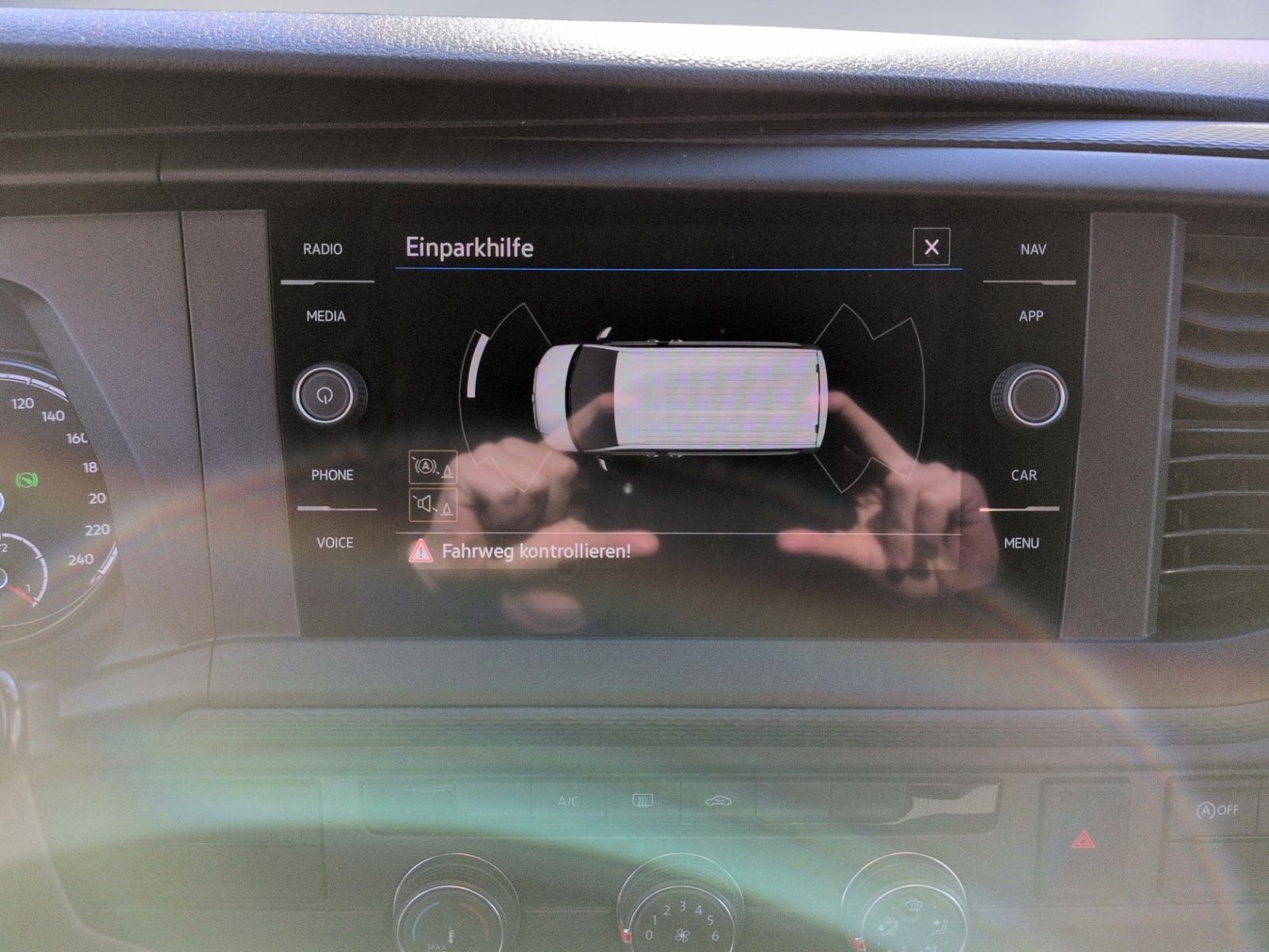 T6.1 Kombi 2.0 TDI DSG 9-SITZER+NAVI+