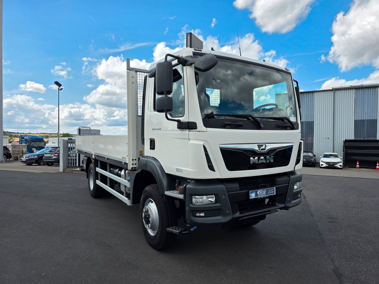 Fahrzeugabbildung MAN TGM 13.250 4x4 BL Allrad 37.917km Klima 3 Sitze