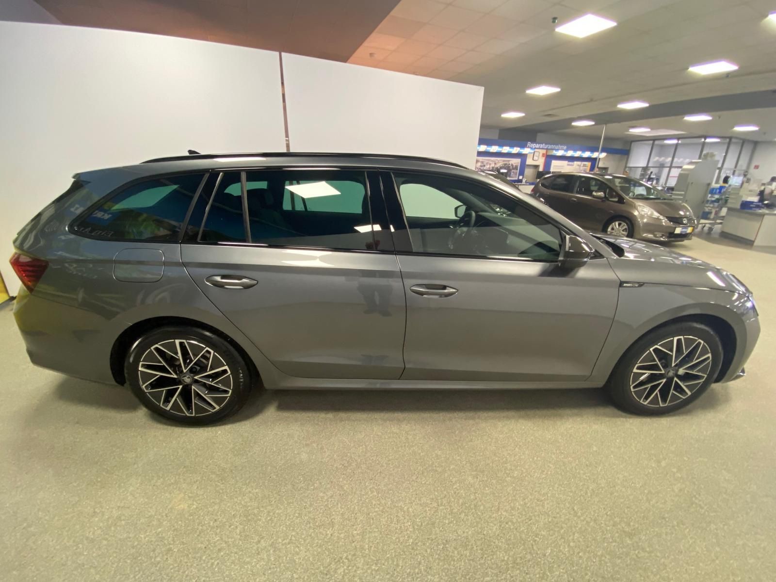 Fahrzeugabbildung SKODA Octavia 1.5 TSI DSG mHEV SPORTLINE+MATRIX+ACC+++