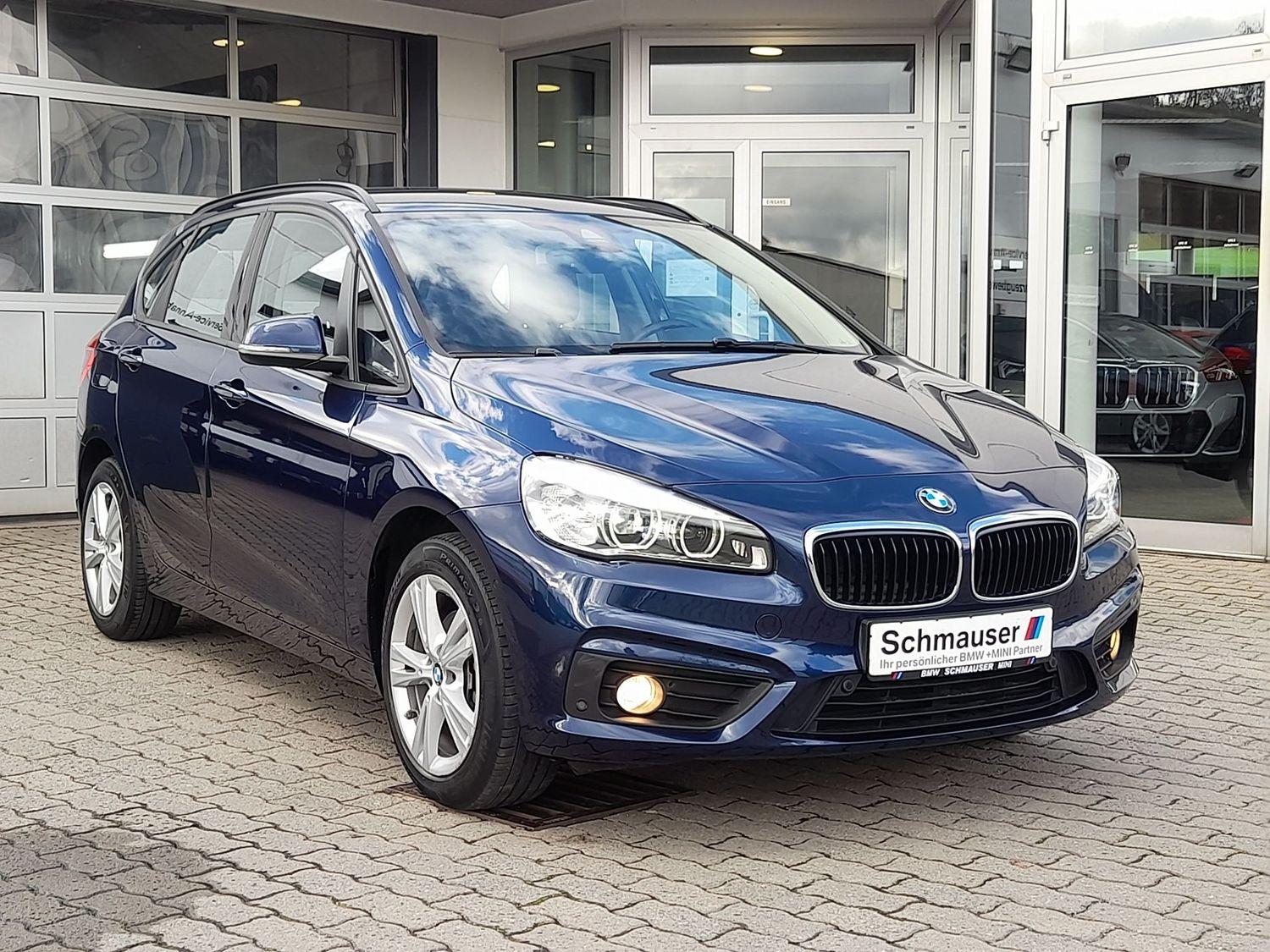 BMW 218i Active Tourer Advantage,LED,AHK,NAVI,PDC