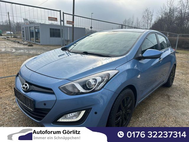 Hyundai i30*Limo*LED*Bluetooth*PDC*MULTIFUNK*ABS*ESP*