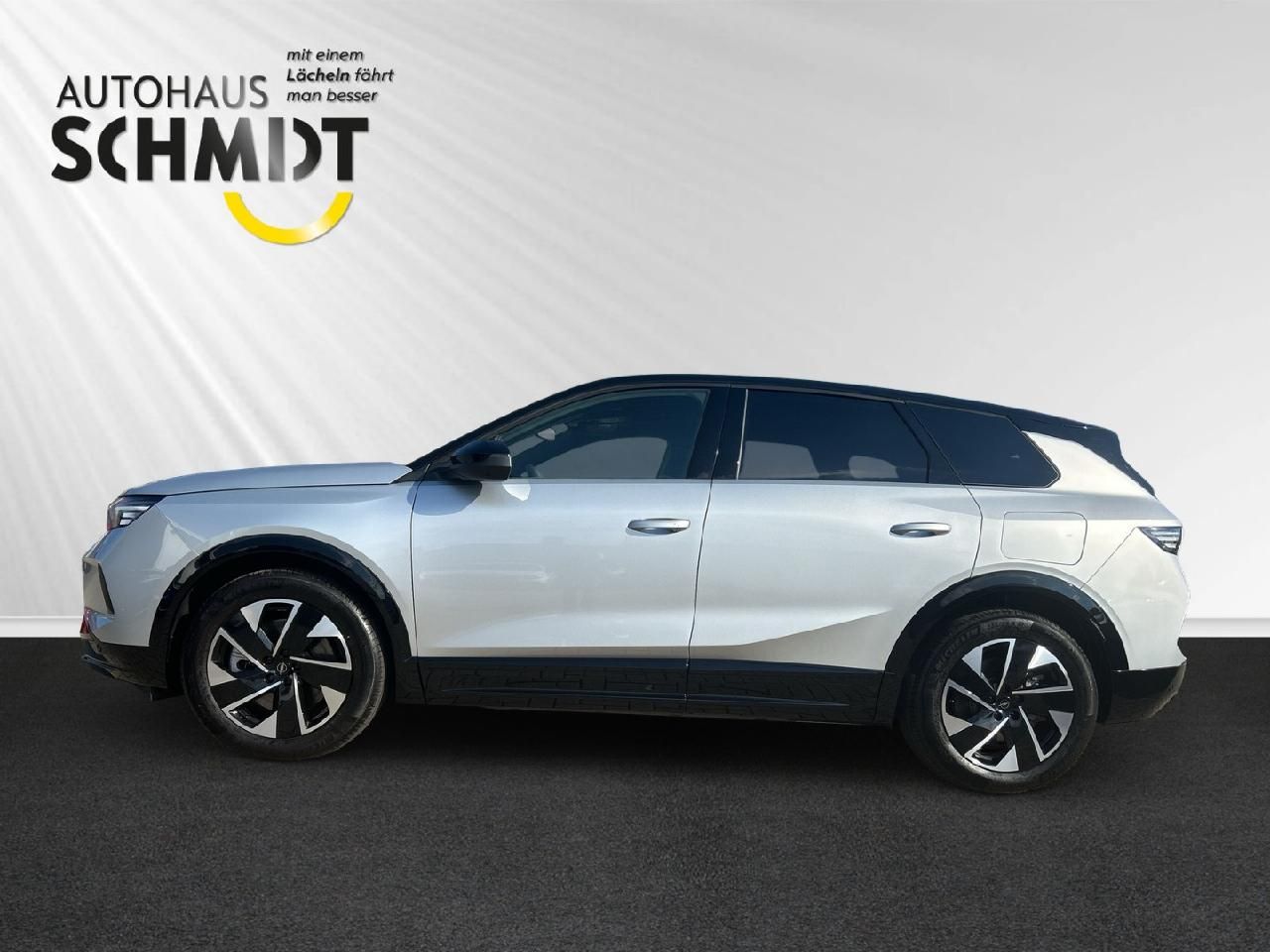 Fahrzeugabbildung Opel Grandland Electric 82 KWh - 157 kW GS