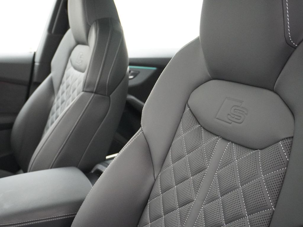 Audi Q8 60 TFSI e quattro Pro Line S Competition AHK