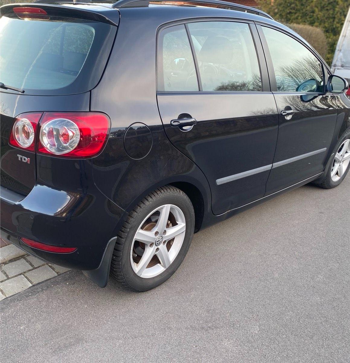Volkswagen Golf Plus 2010 — rear view