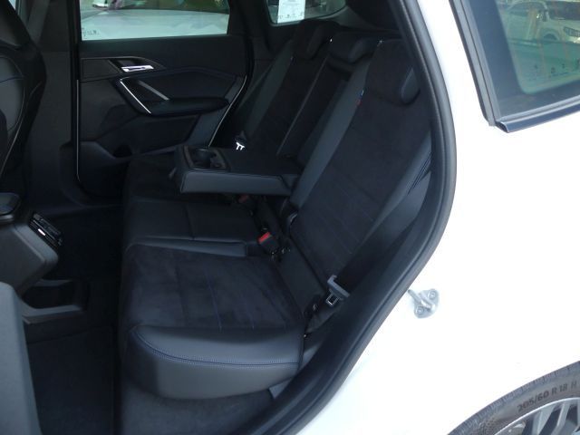 BMW iX1 xDrive30 M Sportp. Parkass°beh.M-MFLK°18" foto 10