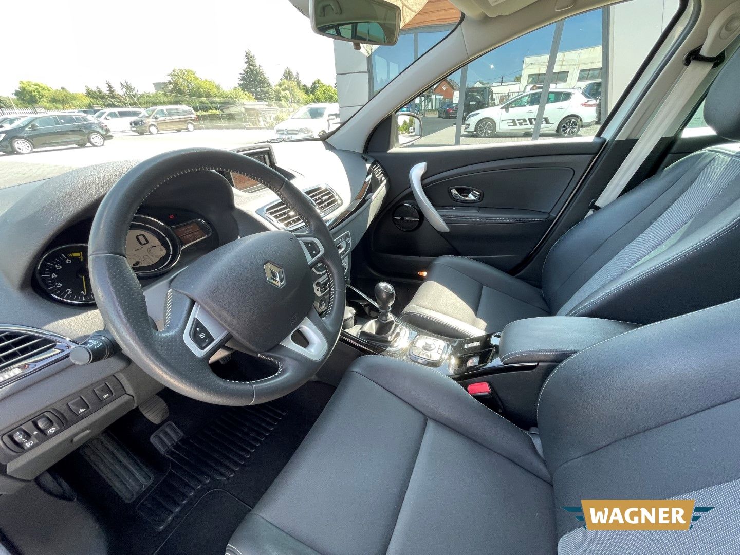 Fahrzeugabbildung Renault Megane TCe 115 Bose Edition 1- Zylinder keine Ko