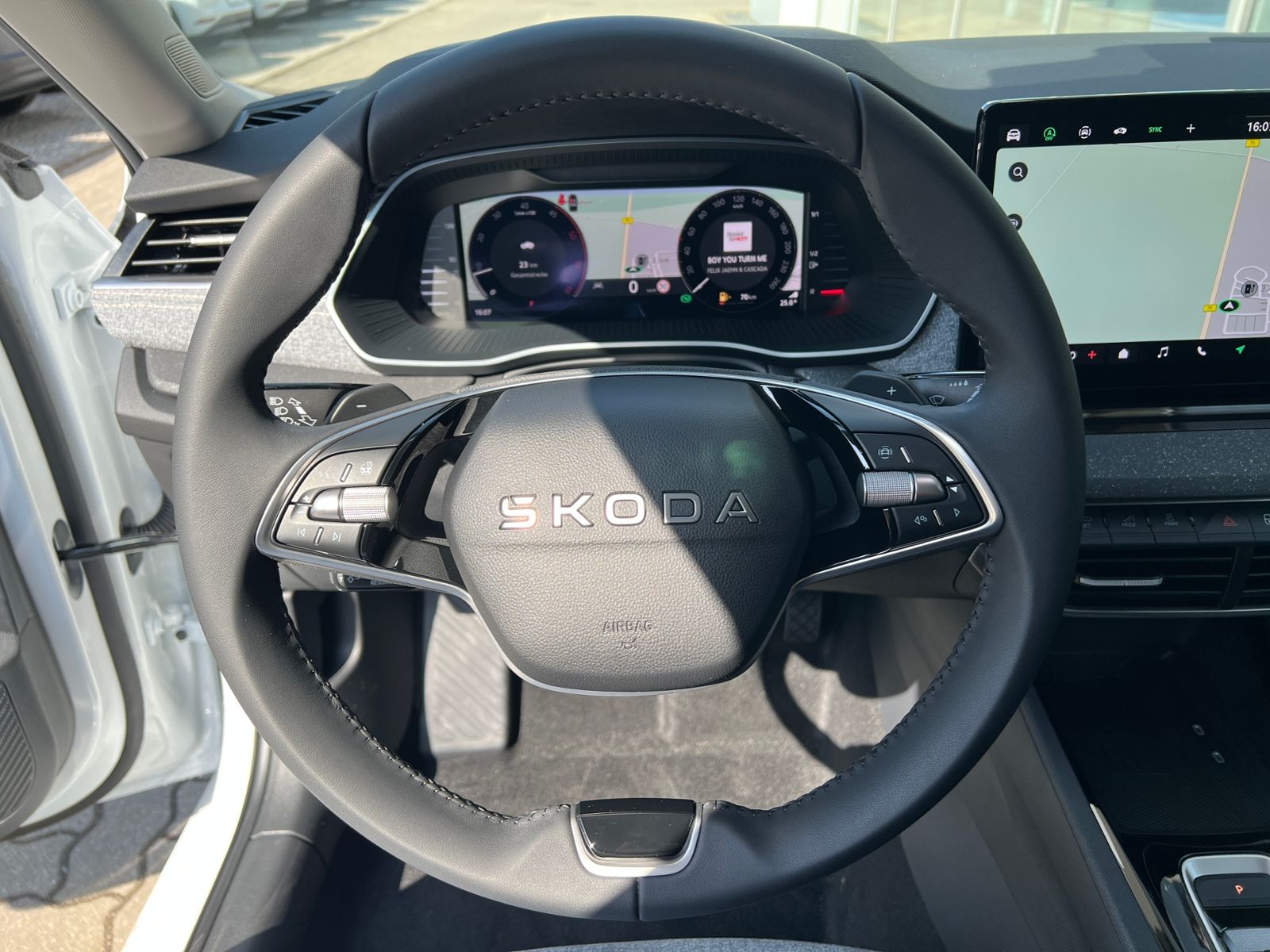 Fahrzeugabbildung SKODA Octavia Combi Balance 2.0 TDI DSG *AHK,Rückfahrk