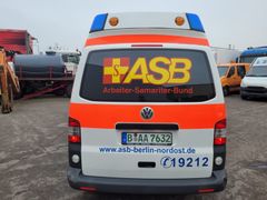 Volkswagen T5   Krankenwagen RTW  Mittelhochdach