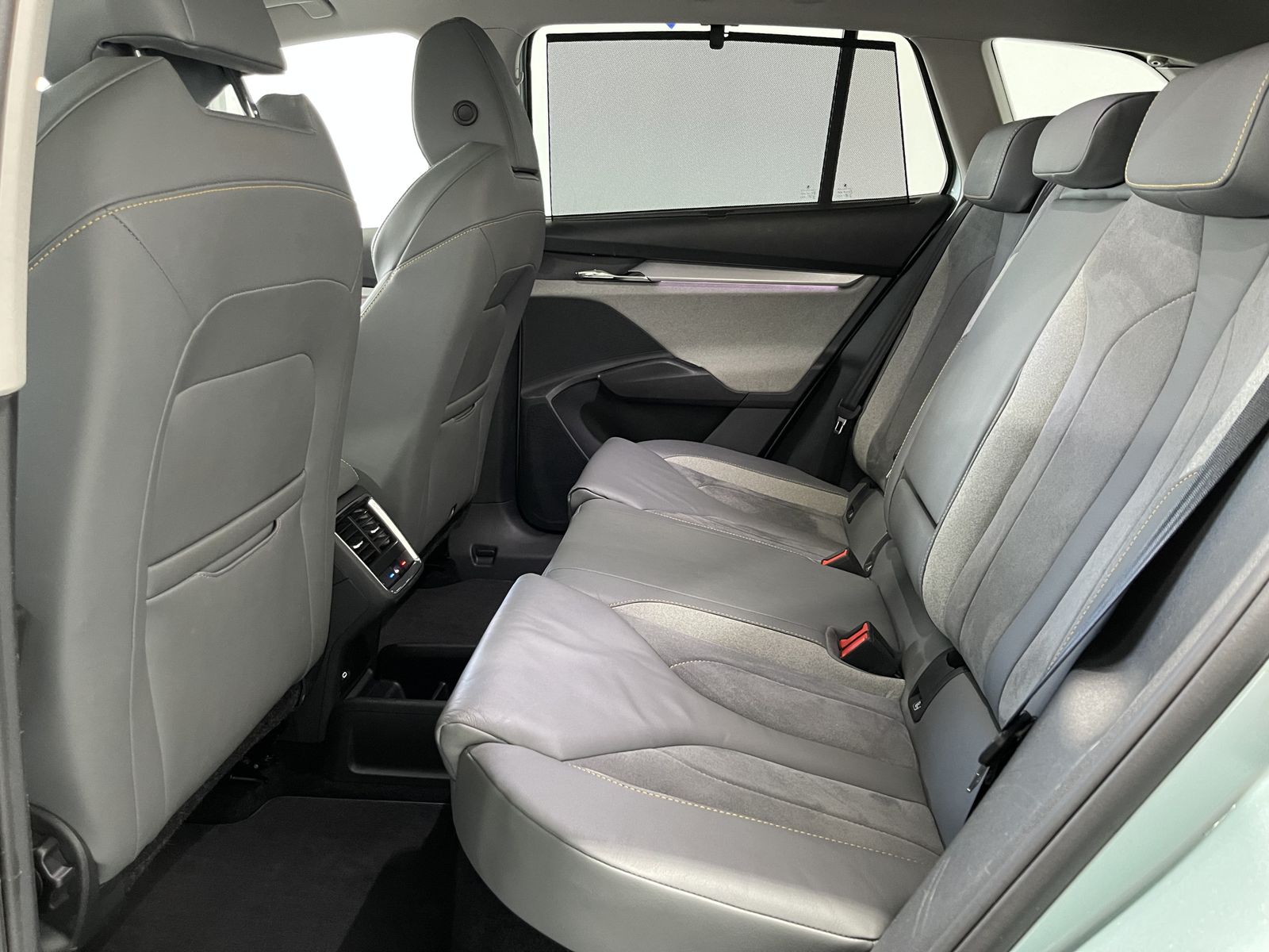 Fahrzeugabbildung SKODA Enyaq 60 Lounge*LED-Matrix*Leder*WP*Cam*Pano*