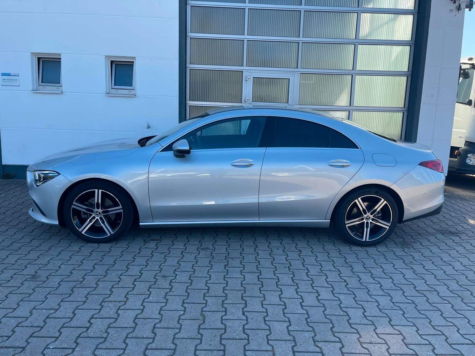 Mercedes-Benz CLA 200d Coupé 1HD NAVI PDC S-HEFT LED Hifi foto 3