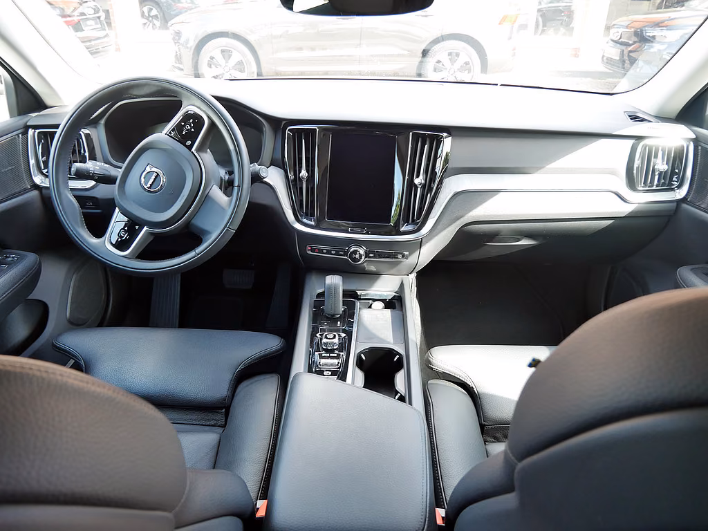 Volvo V60 Cross Country B5 AWD Pro, миниатюра 9