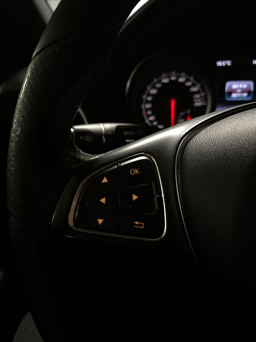 Mercedes-Benz A200 2015 — photo 18