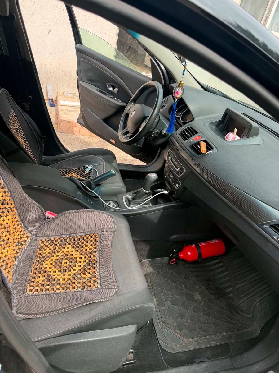 Renault Megane 2012 — photo 5