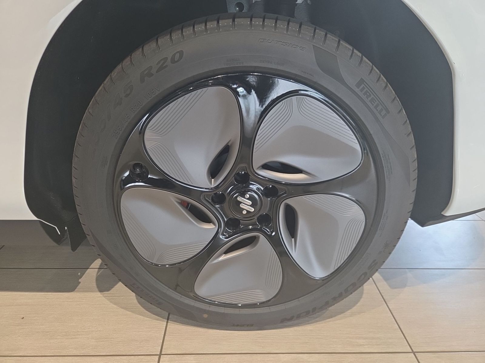 Fahrzeugabbildung MG IM6 Premium *BESTELLFAHRZEUG*