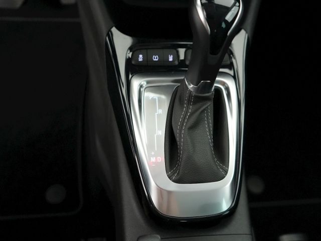 Crossland ELEGANCE PAKET AT+LED+NAVI+RÜCKFAHRKAM