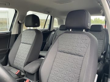 Volkswagen Tiguan - 6