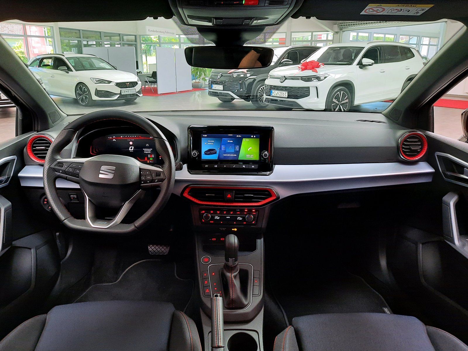Fahrzeugabbildung SEAT Ibiza FR TSI DSG *Cam*LED*Sitzhzg*PDC*APP*ACC*
