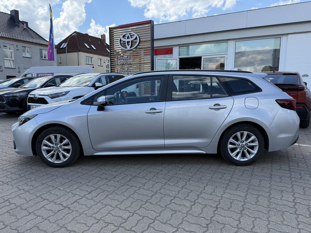 Toyota Corolla Touring Sports 1.8 Hybrid Business Editi