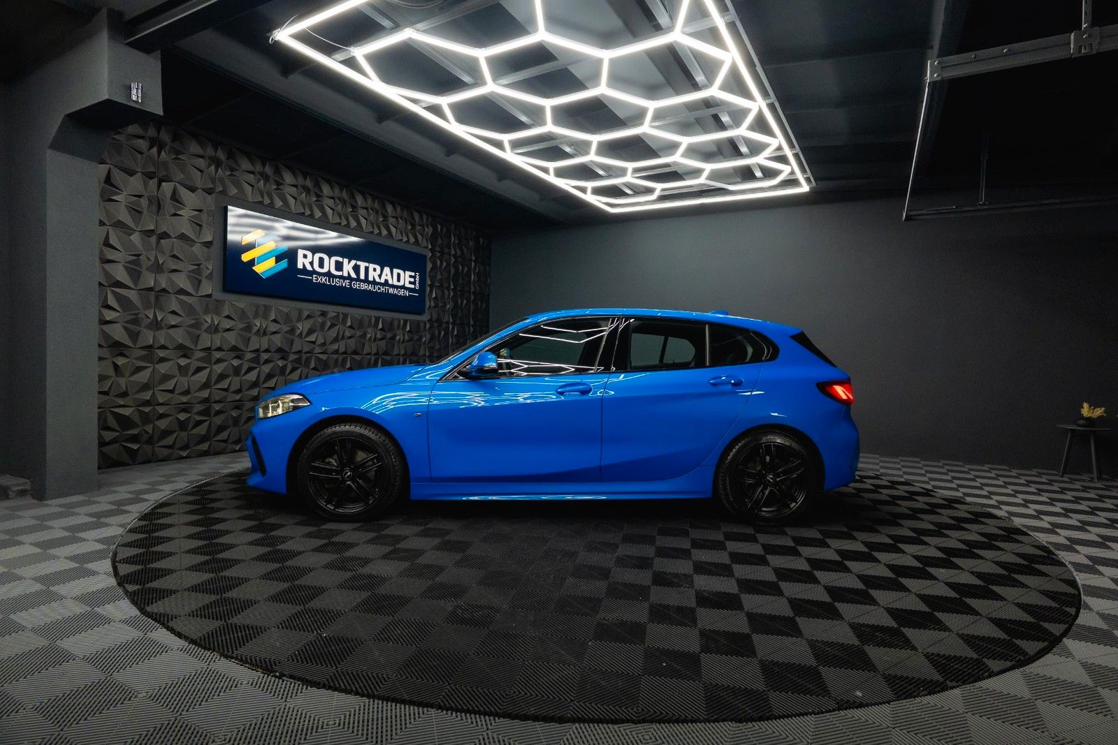 Fahrzeugabbildung BMW 118i M Sport Twin-Turbo Shadow Line *LED*DAB*