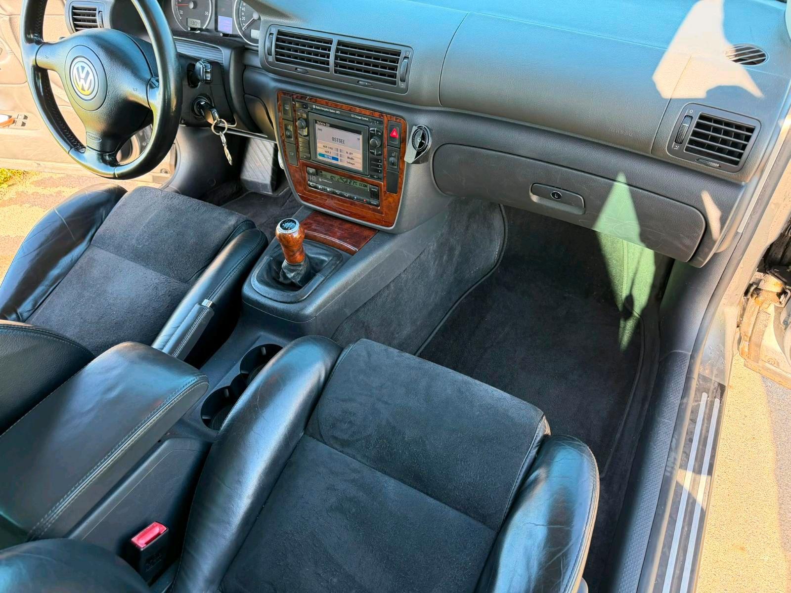 Volkswagen Passat 2004 — photo 10