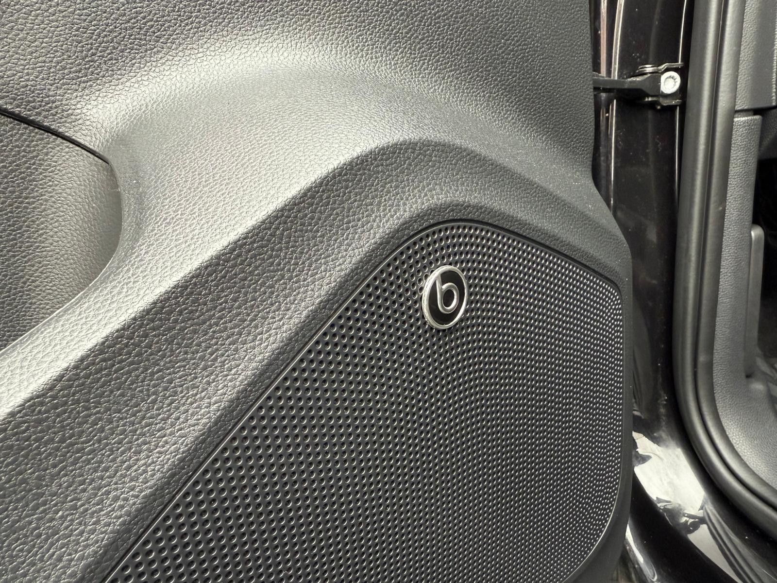 Fahrzeugabbildung SEAT Ateca 2.0 TDI Style LED+NAVI+AHK+AMBI+DAB+TEMPO+