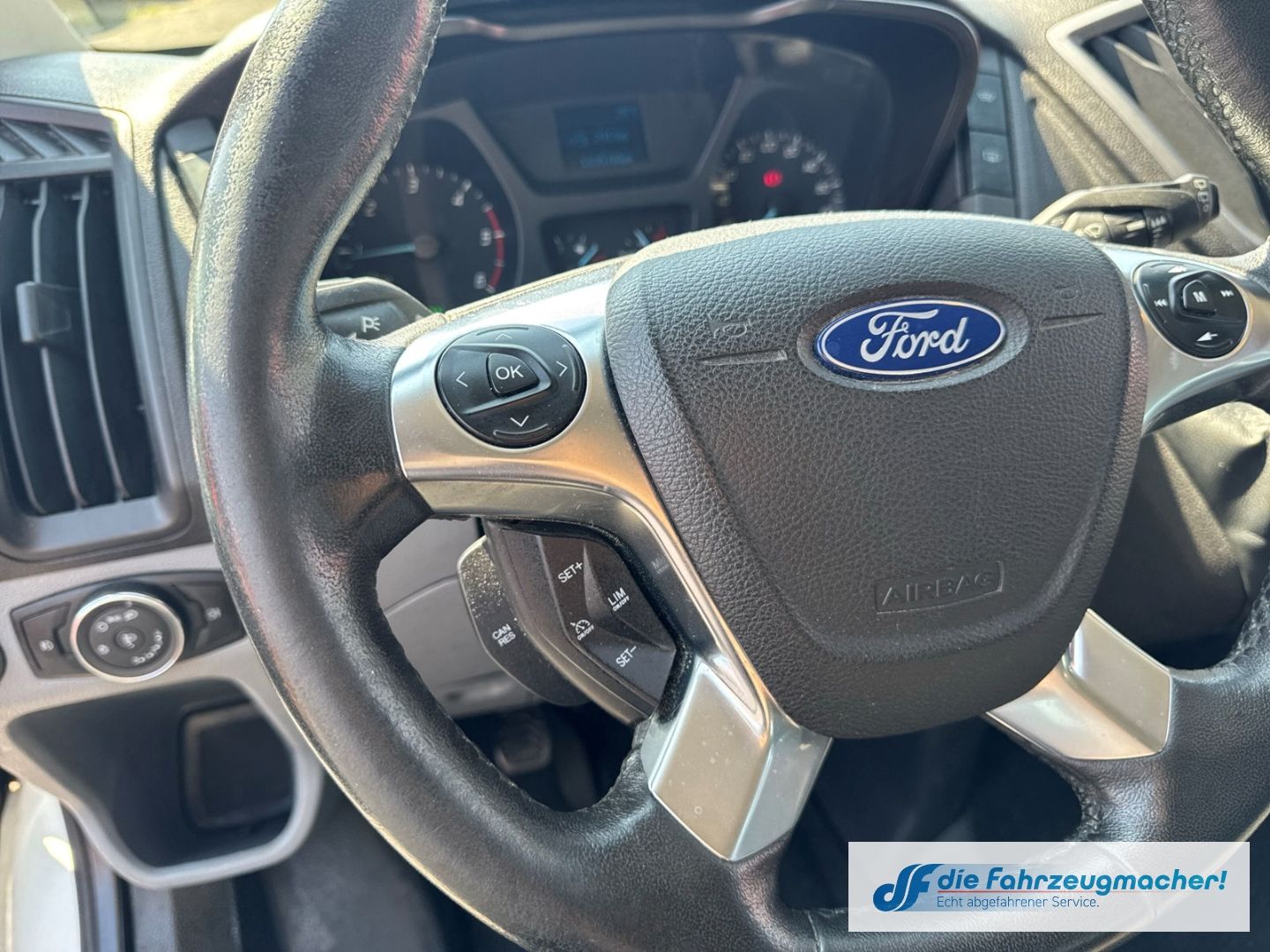 Fahrzeugabbildung Ford Transit Kombi 350 L3 Trend 2.2 TDCi DPF *1690 *K