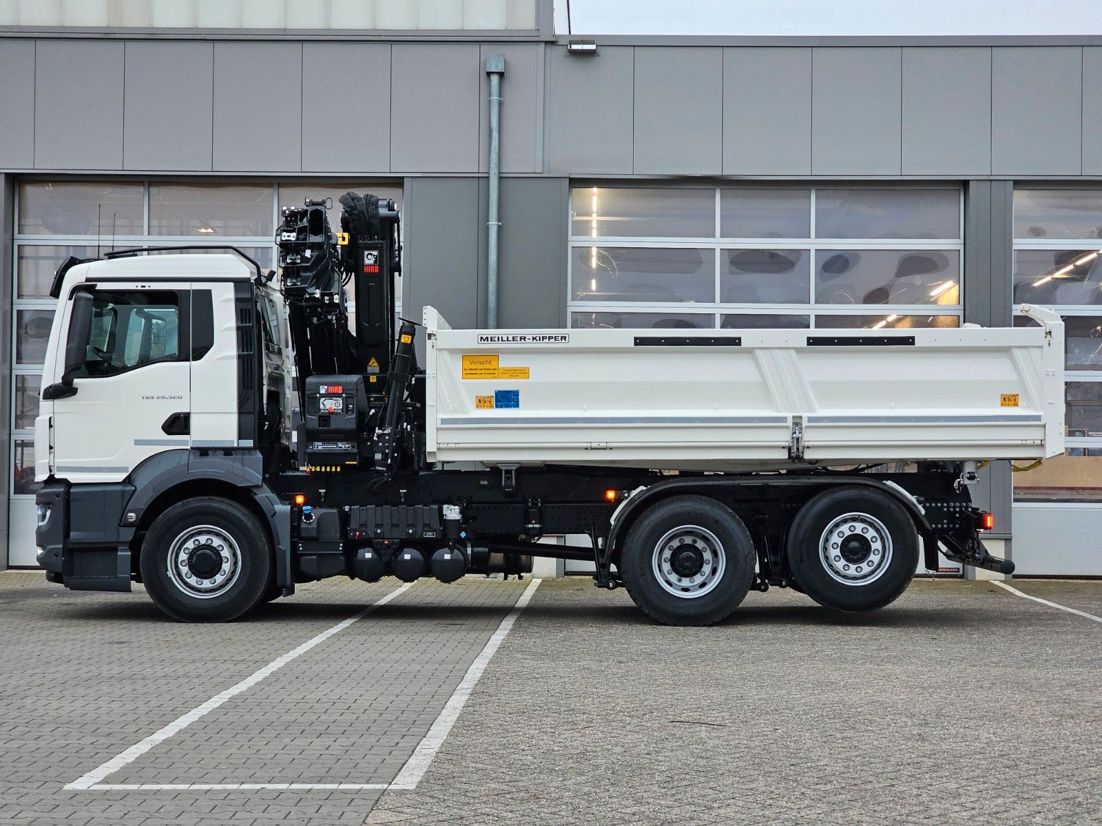 Fahrzeugabbildung MAN TGS 26.520 MEILLER Bordmatik+HIAB 258-7 / 6x2H-4