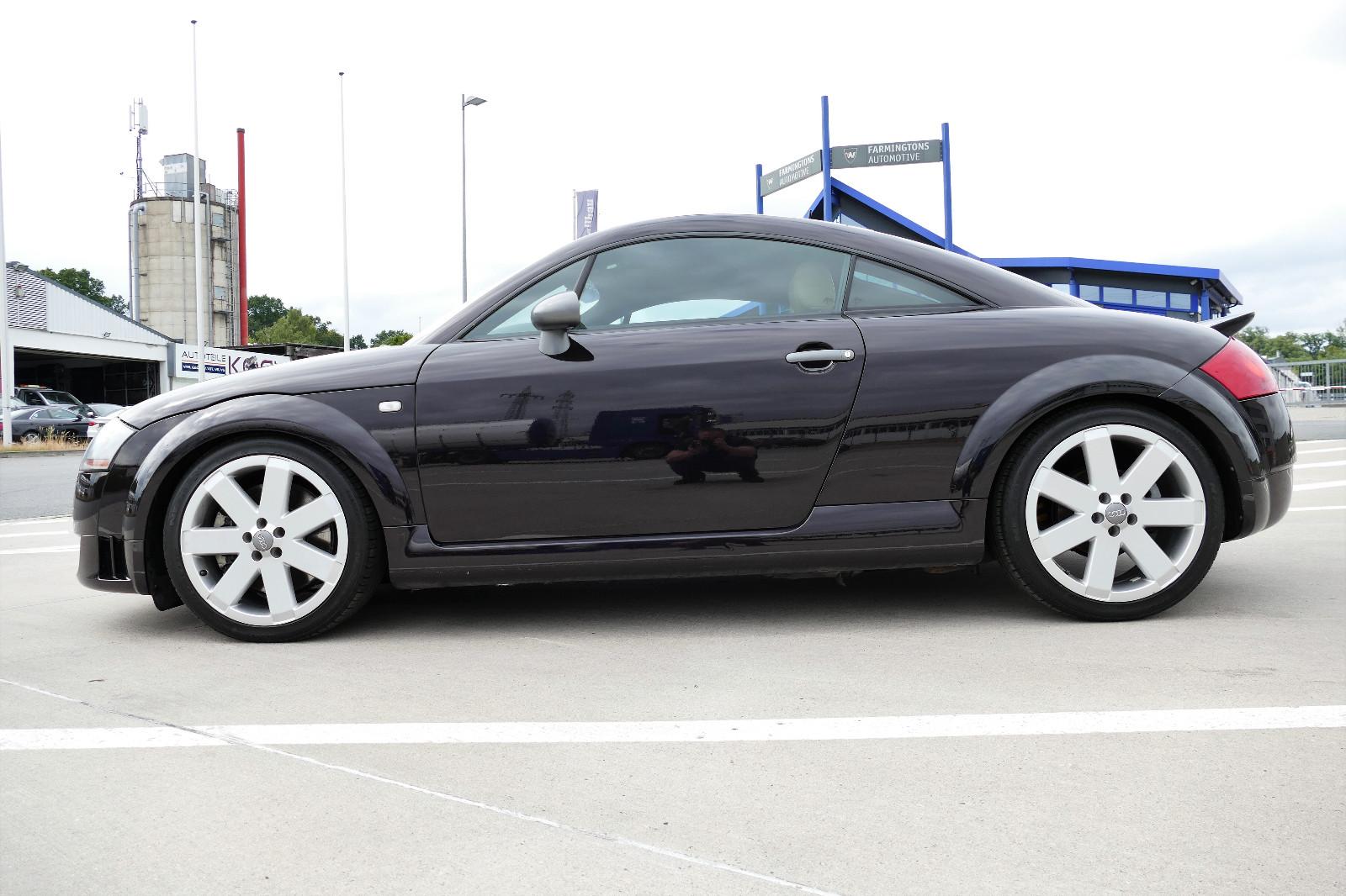 Audi TT Coupe 3.2 V6 DSG quattro NAVI LEDER TEMPOMAT