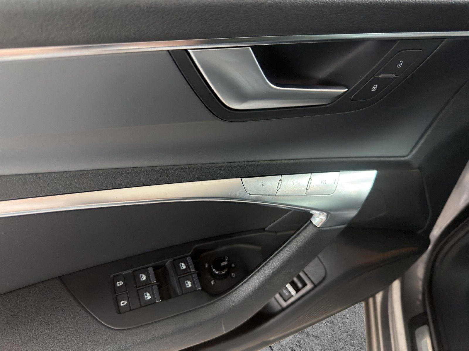 Fahrzeugabbildung Audi A6 Allroad quattro*AHK*Kamera*SitzHZ*Matrix*Navi