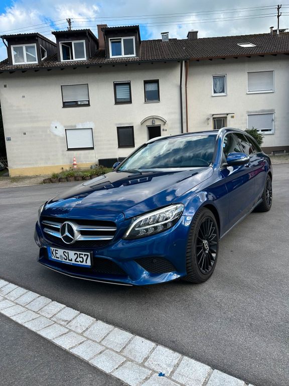 Image of Mercedes-Benz C 220