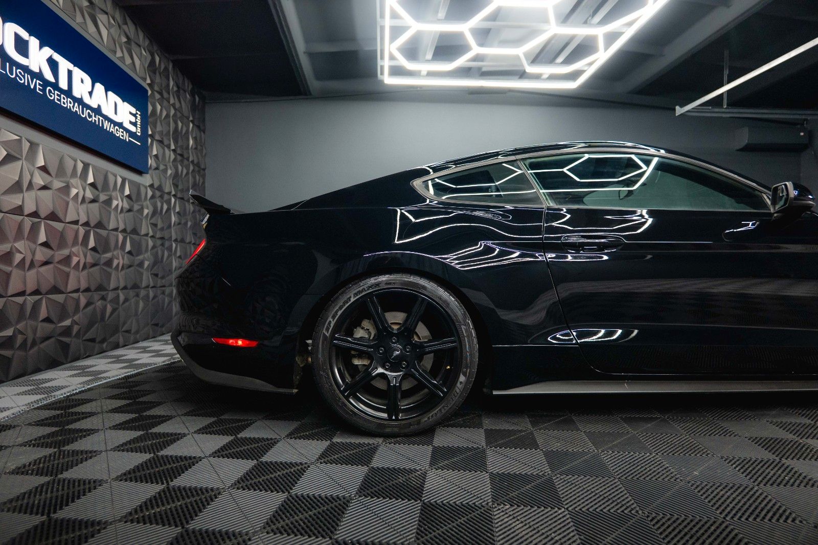 Fahrzeugabbildung Ford Mustang Shelby GT 500 5.0 V8 Performance PREMIUM