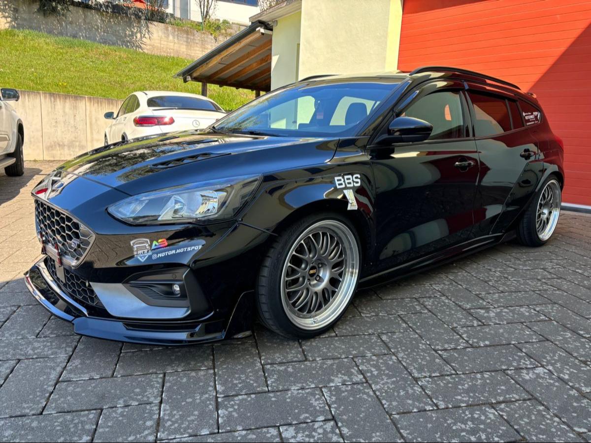 Ford Focus Turnier 2,3 ST Gewinde/ 19Zoll BBS