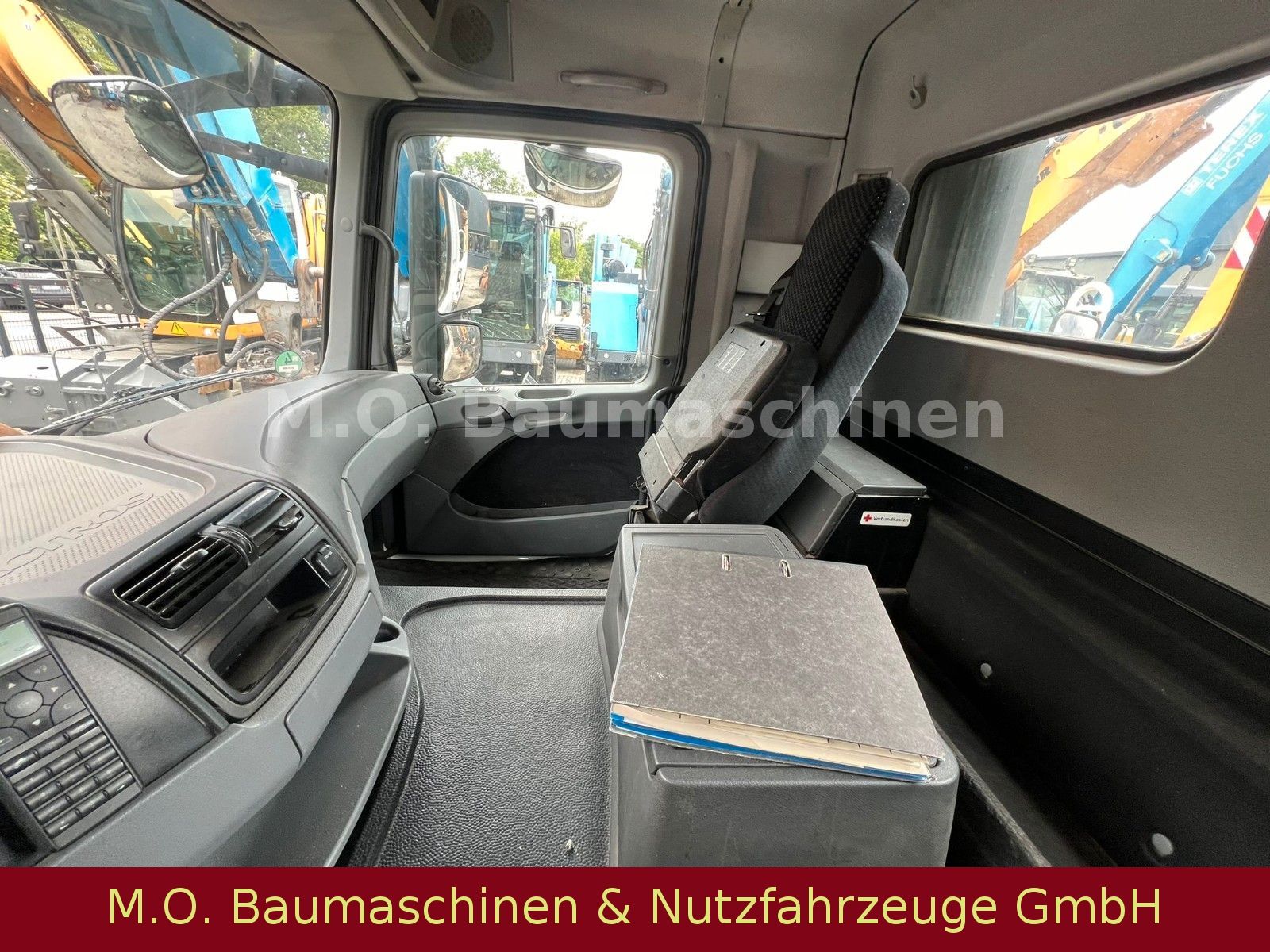 Fahrzeugabbildung Mercedes-Benz Actros 2541/ AC / Euro 5/L+L Achse/Meiller AK 16
