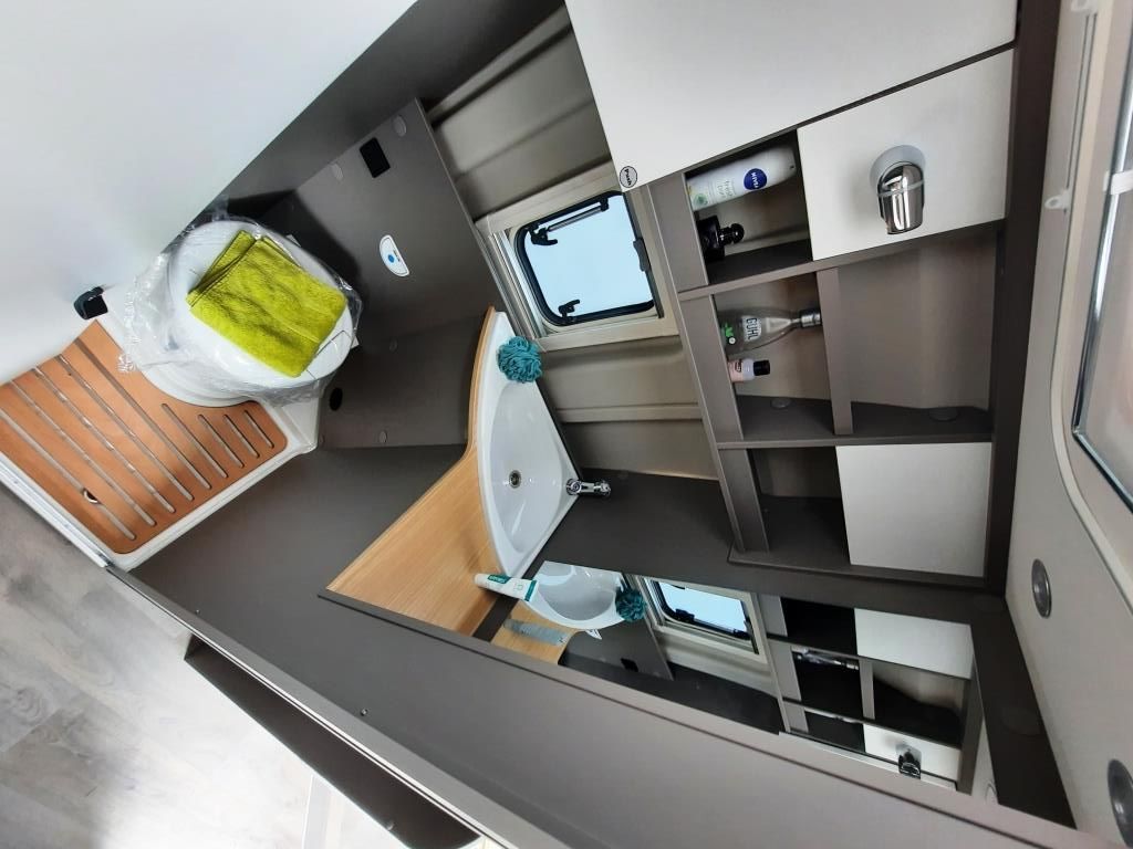 Fahrzeug Übersicht 16 Fahrzeugabbildung ROADFANS Hopper 600 Verfüg./Sparen Sie 15.386,- €