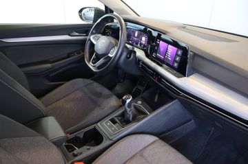 Volkswagen Golf VIII 1.0 TSI Move AID+CARPLAY+LED+AMBIENT