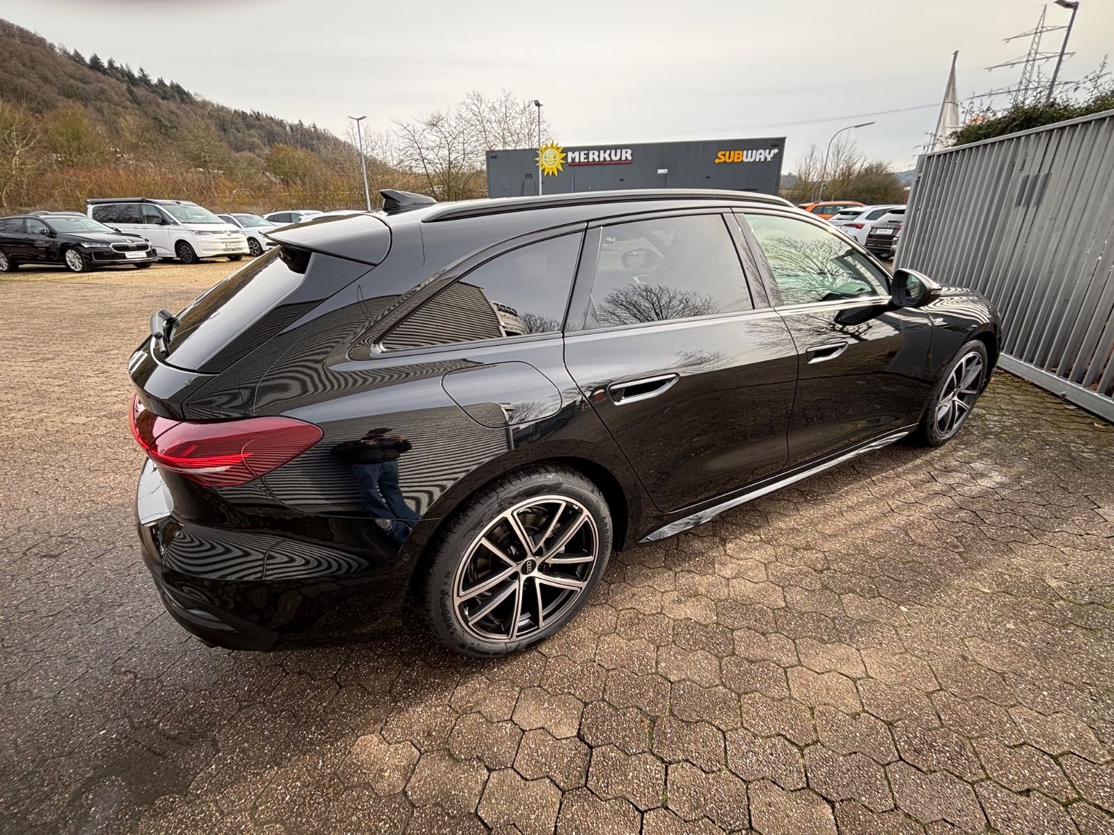 Fahrzeugabbildung Audi A5 Avant 2.0TFSI KAM SHZ NAVI