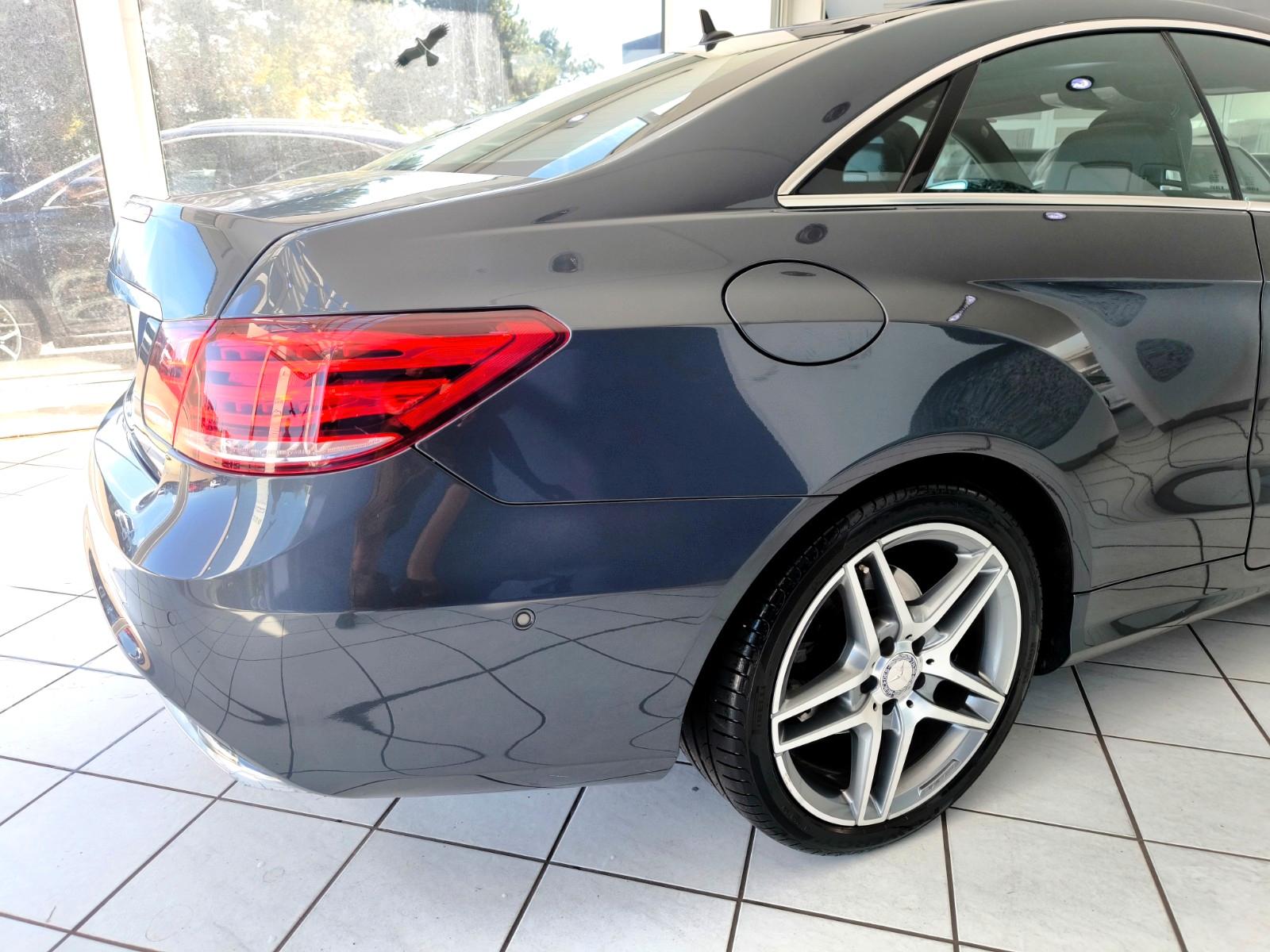 Mercedes-Benz E 300 Coupe*AMG-Paket*Panorama*2.Hand*